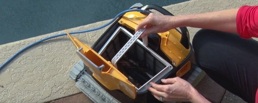 Dolphin Triton PS Plus Robotic Pool Cleaner