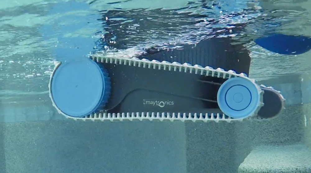 Dolphin Nautilus CC Robotic Pool Cleaner