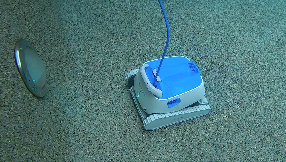 Dolphin Proteus DX5i Robotic Pool Cleaner Review