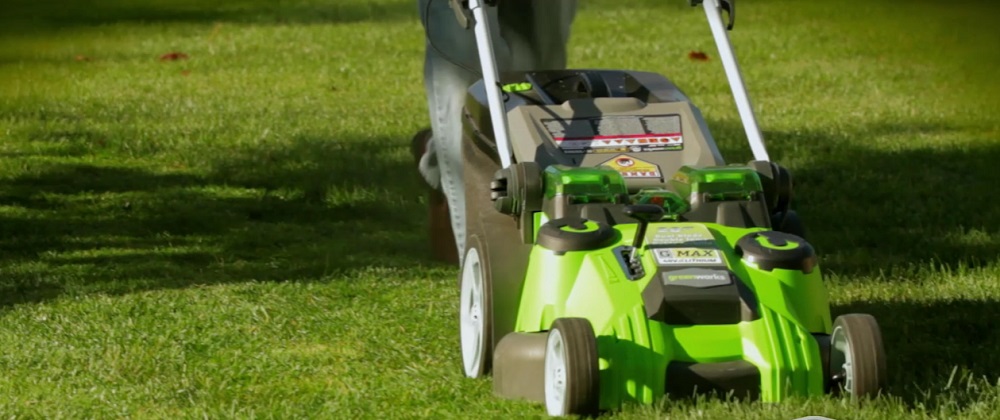 Greenworks 25302AZ 25302 Cordless Lawn Mower Review