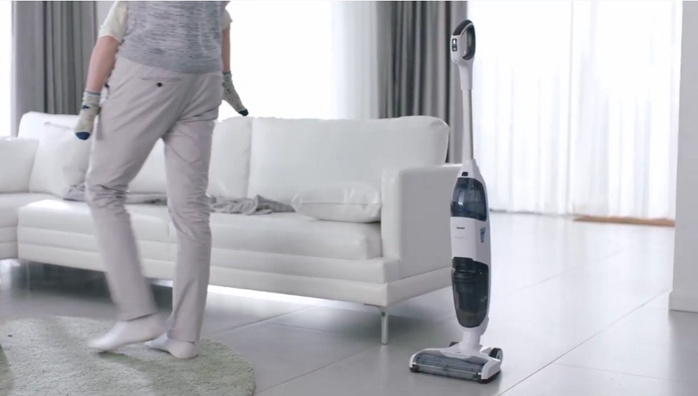 Tineco iFLOOR Cordless Wet Dry Vacuum Cleaner and Mop Review