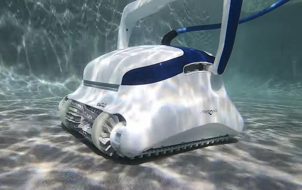 Robotic pool cleaners save energy