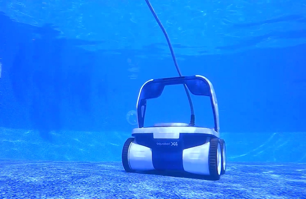Robotic Pool Cleaner with Cable