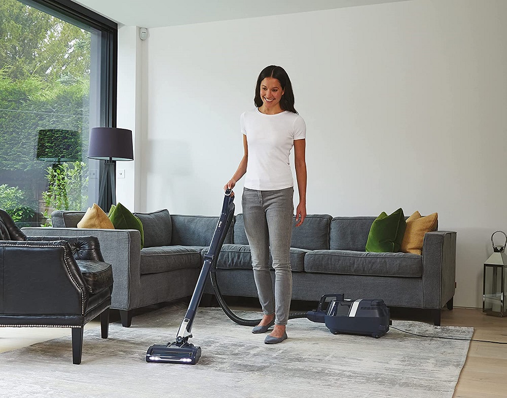 Shark CZ351 Canister Vacuum Review