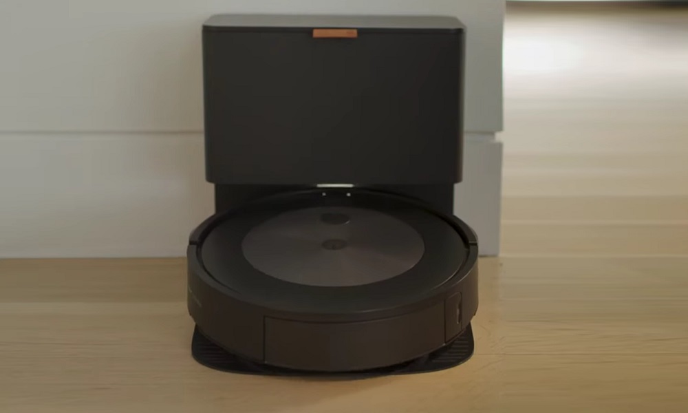 iRobot Roomba j7+ (7550) Self-Emptying Robot Vacuum