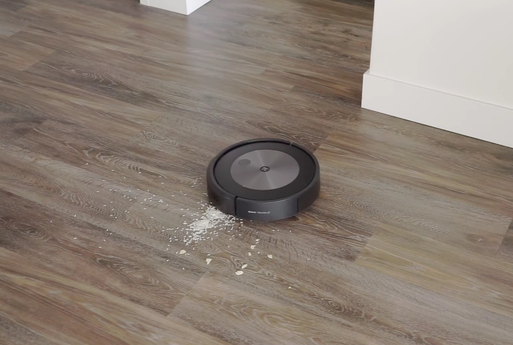 iRobot Roomba j7+ (7550) Self-Emptying Robot Vacuum